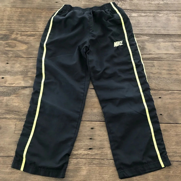 Nike Boys Size 5 Black Lined Straight Leg Track Pants Athletic Neon Striped Play - Picture 1 of 5
